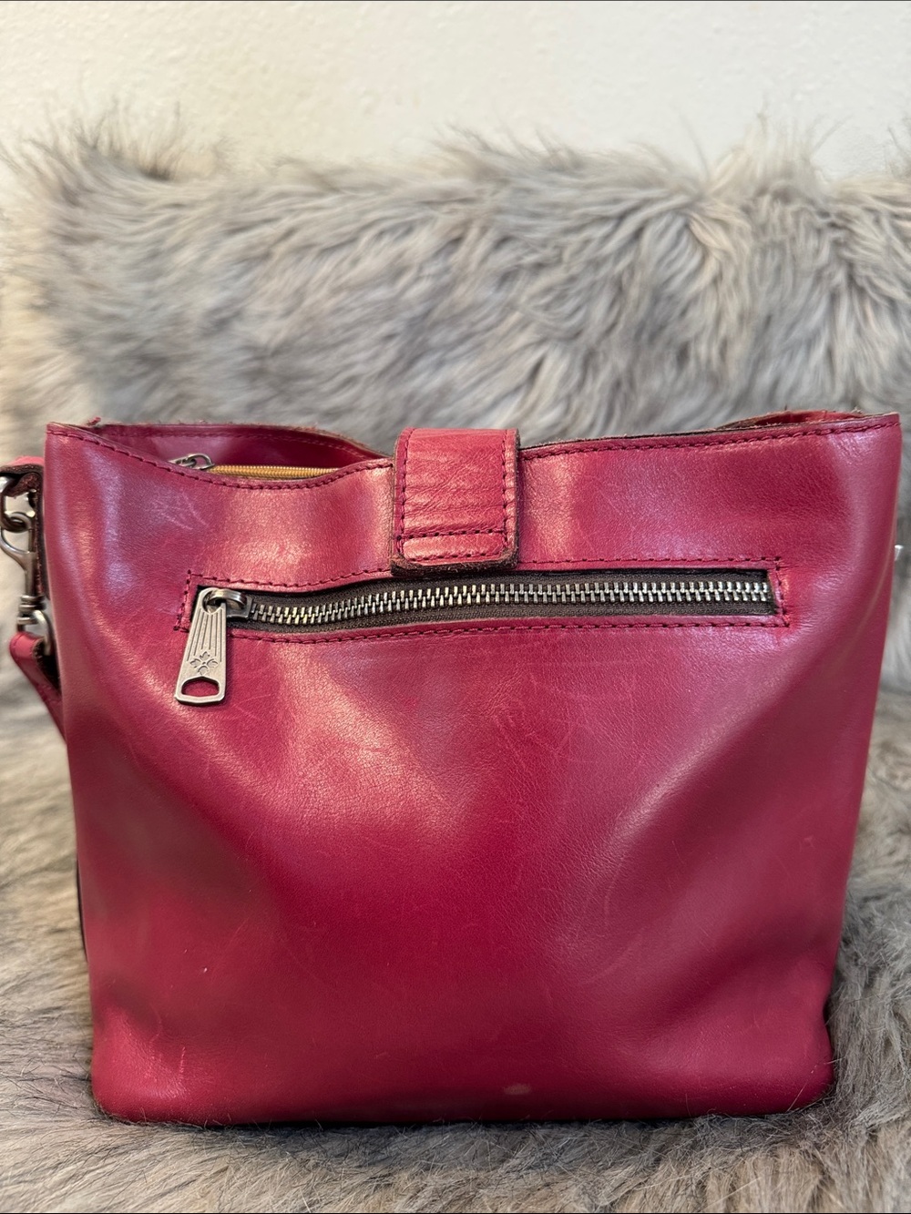 Patricia Nash Red Leather Crossbody Bag with Buckle Strap - Picture 10 of 13